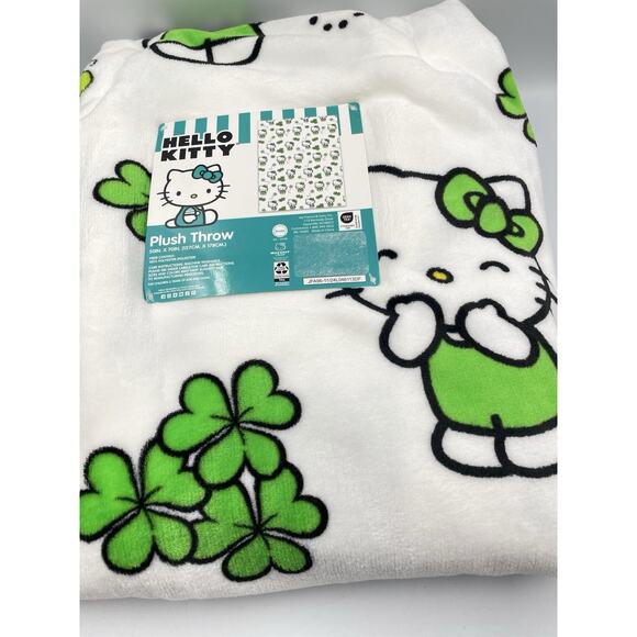 Hello Kitty St Patricks Day Clover Plush Soft Throw Blanket 50x70 NEW W/ Tags - Picture 2 of 5